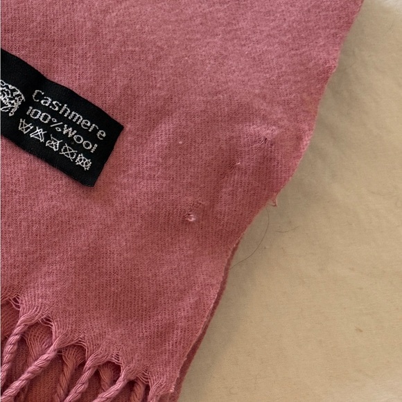 Gorgeous Rose Pink Floral Embroidery Cashmere Fringed lWrap/Scarf 26”x 76” - Picture 6 of 11